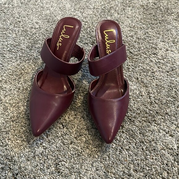 Lulu’s Heels - Picture 2 of 2